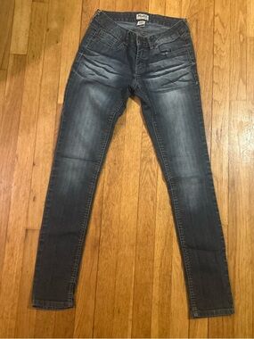 Mudd Women's Skinny Jeans in Faded Blue Denim